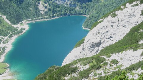See mit Kletterroute - eine Seilschaft war hinter uns
