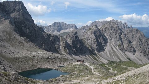 Karlsbader Hütte von oben