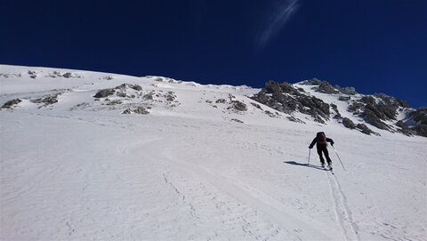 Beginn der steilen Gifpelflanke