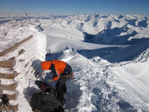 Die Bergwelt, der Glockner auch dabei