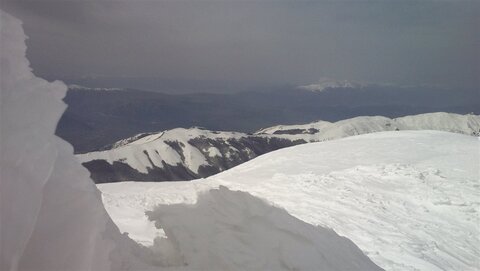 Um uns herum Wolkenverhangen