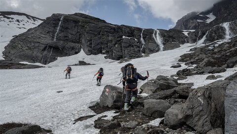 Flussquerung - wie dick ist der Schnee noch?