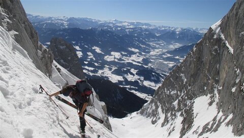 Letzte Spitzkehre - mit Aussicht