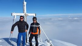 Nur die Bergspitzen zu sehen Nur die Bergspitzen zu sehen