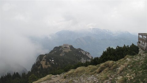 Blick zum Naturfreundehaus - Wetter wird schlechter