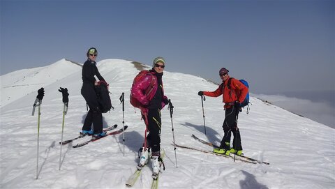 Links hinten Gipfel und Flanke Links hinten Gipfel und Flanke