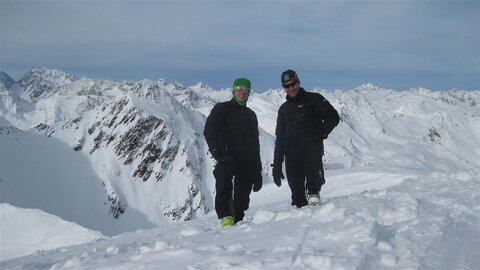 ... Poser vor dem Alpenhauptkamm