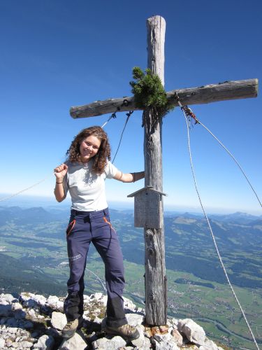 Freieck Gipfelkreuz mit Berghaserl ;)