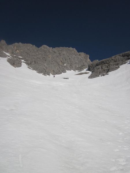 Über die Felsen rechts muss er abgestürzt sein